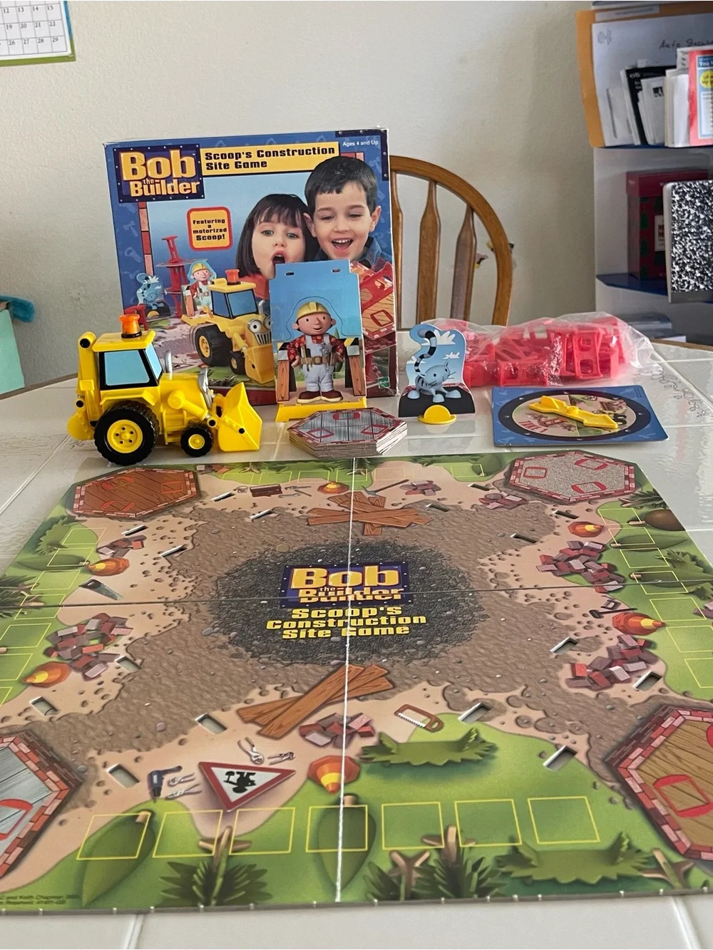 MBMilton Bradley scoop construction